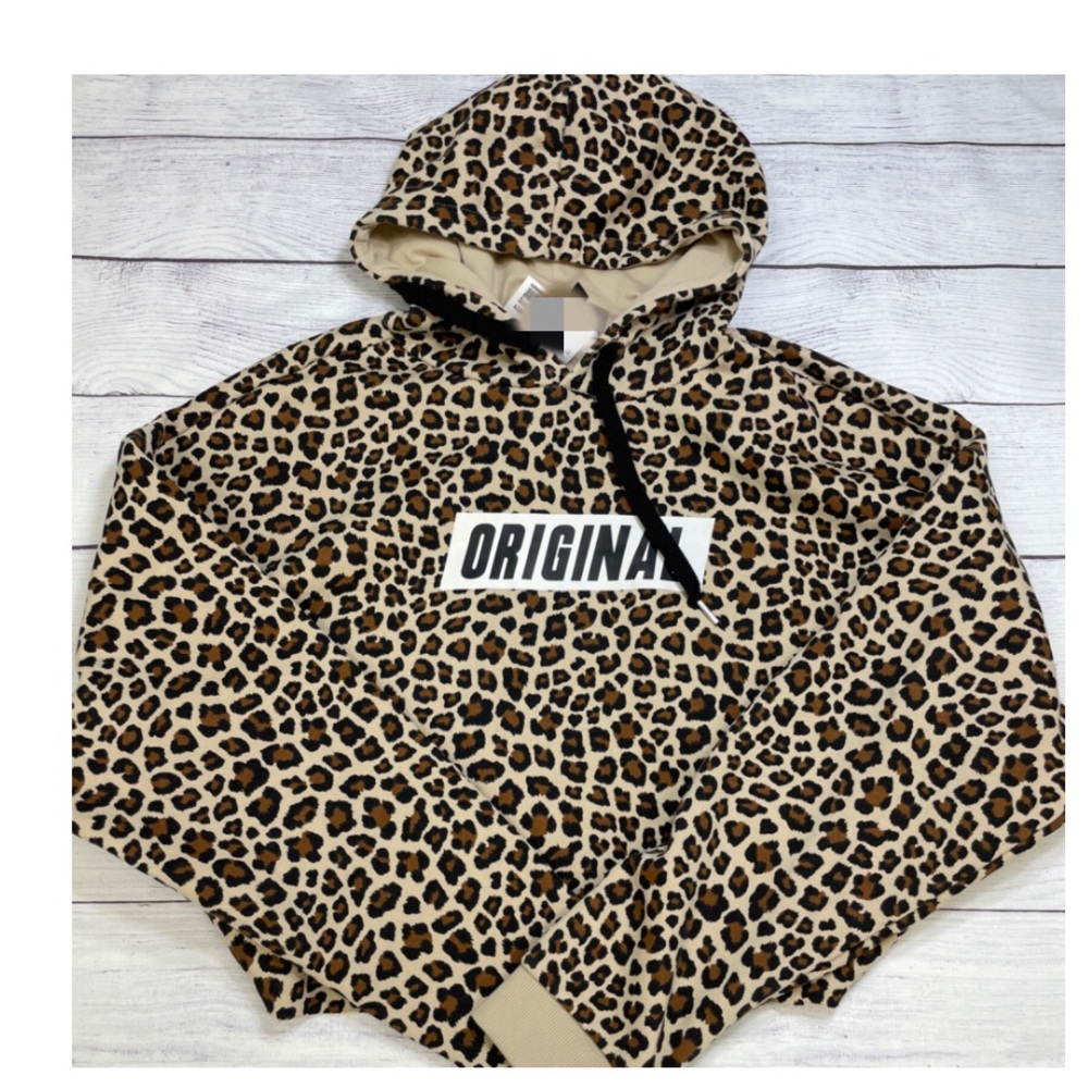 Divided Sweatshirt Size Extra Large